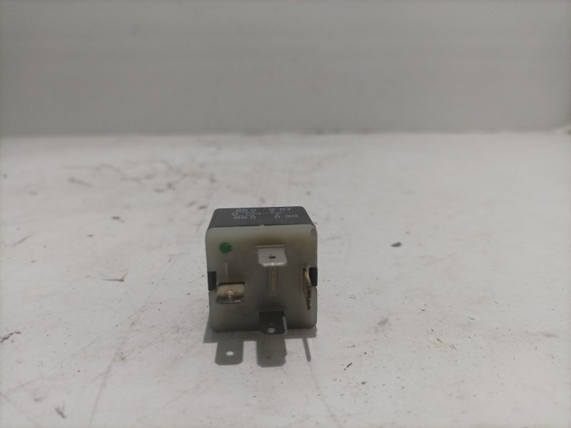 Recambio de rele para volkswagen new beetle (9c1/1c1) referencia OEM IAM 141951253B  