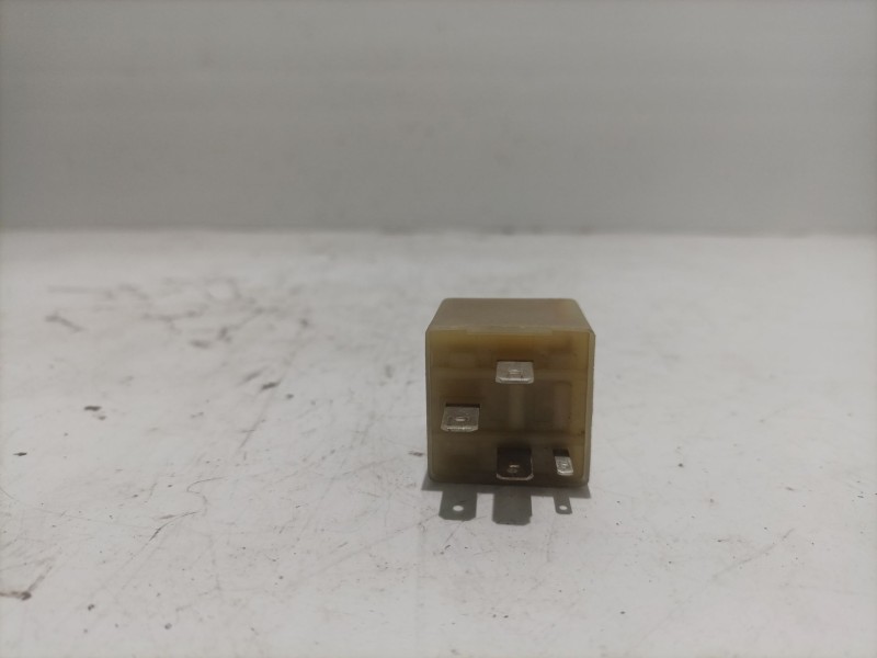 Recambio de rele para volkswagen new beetle (9c1/1c1) referencia OEM IAM 357906381A  