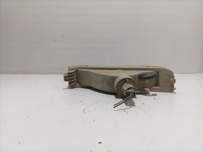 Recambio de piloto delantero izquierdo para nissan vanette cargo vanette cargo caja cerrada referencia OEM IAM 010028  