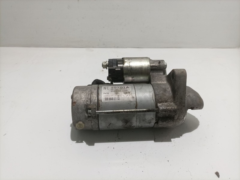 Recambio de motor de arranque para toyota auris 1.4 turbodiesel cat referencia OEM IAM 281000N050  