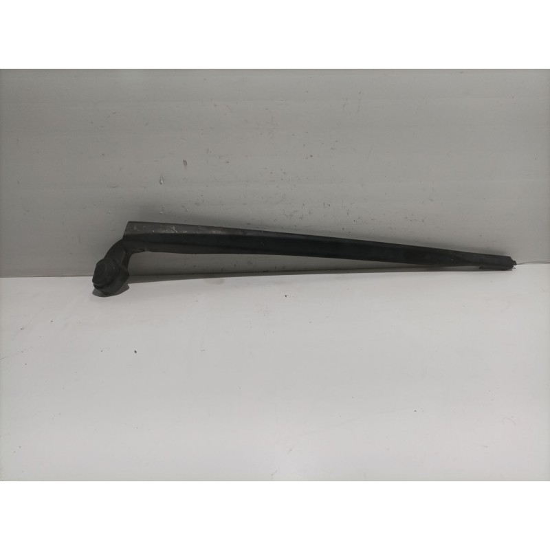 Recambio de brazo limpia delantero derecho para seat leon (1p1) 1.9 tdi referencia OEM IAM 1P0955410A  