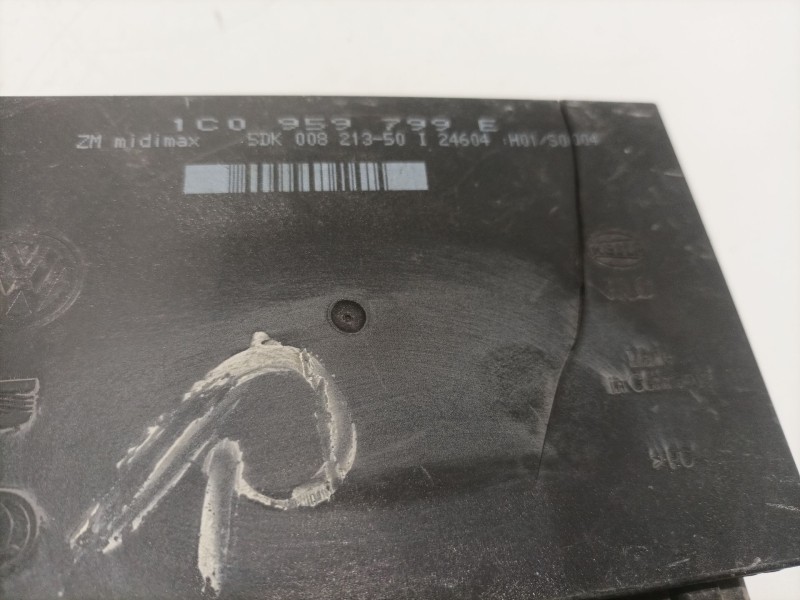 Recambio de modulo electronico para seat leon (1m1) 1.6 16 v referencia OEM IAM 1C0959799E  5DK00821350