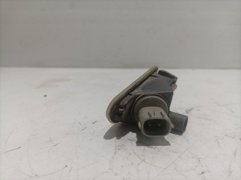 Recambio de piloto matricula para toyota aygo (kgb/wnb) referencia OEM IAM 812700H010 89034491 