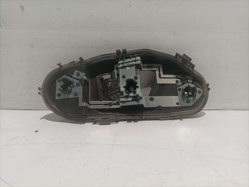 Recambio de portalamparas para toyota aygo (kgb/wnb) referencia OEM IAM 815550H020  