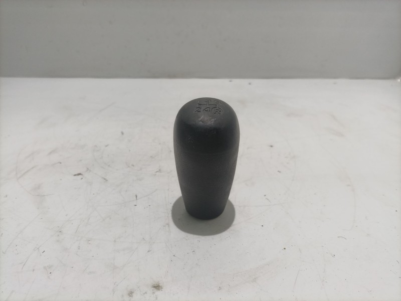 Recambio de pomo palanca cambio para toyota aygo (kgb/wnb) referencia OEM IAM 3350405010B4  