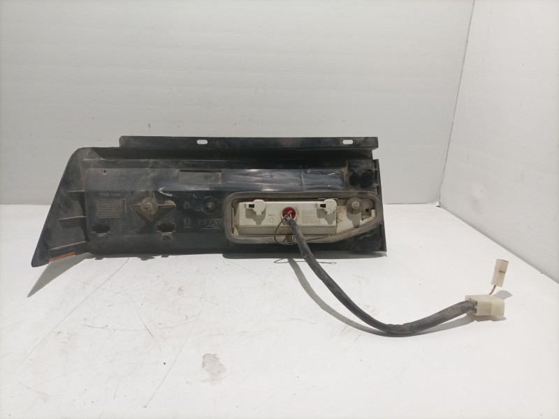 Recambio de piloto trasero derecho para seat ronda referencia OEM IAM 085652  