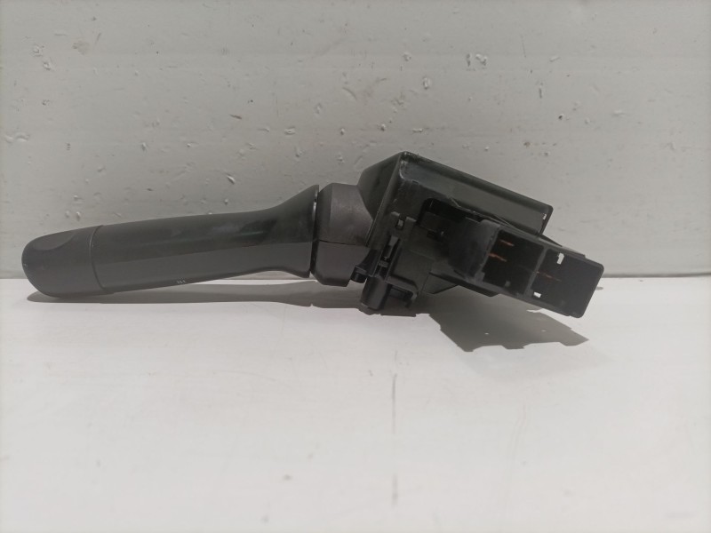 Recambio de mando limpia para toyota aygo (kgb/wnb) referencia OEM IAM 846520H010  