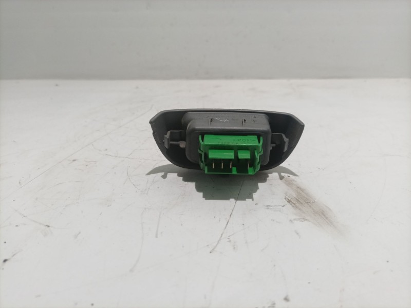 Recambio de mando elevalunas delantero izquierdo para toyota aygo (kgb/wnb) referencia OEM IAM 848100H010  