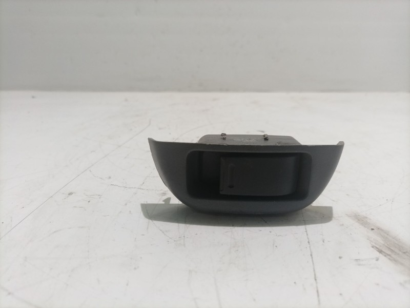 Recambio de mando elevalunas delantero derecho para toyota aygo (kgb/wnb) referencia OEM IAM 848100H010  