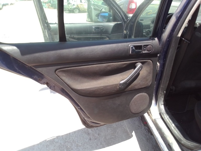 volkswagen golf iv berlina (1j1) del año 2000