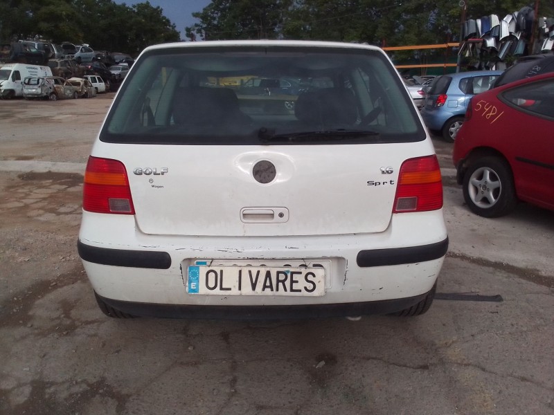 volkswagen golf iv berlina (1j1) del año 2003