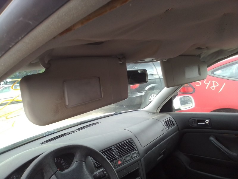 volkswagen golf iv berlina (1j1) del año 2003