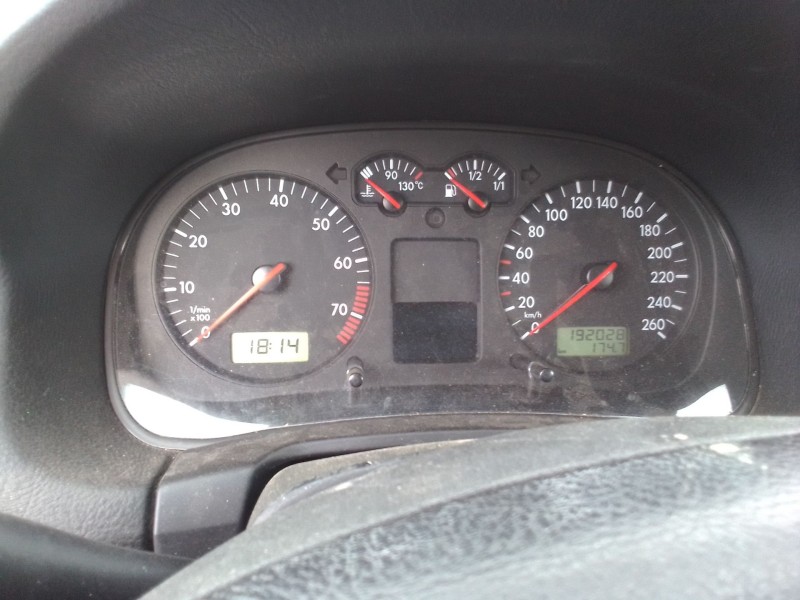 volkswagen golf iv berlina (1j1) del año 2003