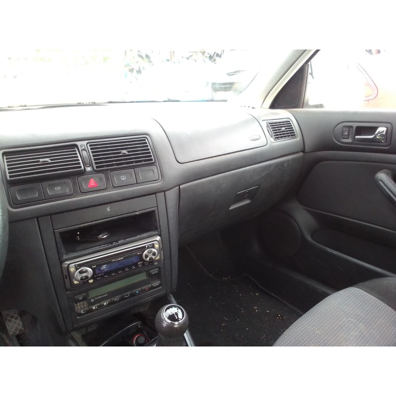 volkswagen golf iv berlina (1j1) del año 2003