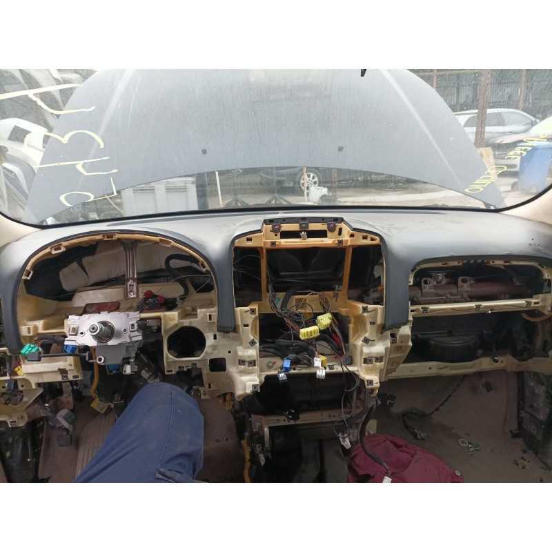 Recambio de salpicadero para kia carnival referencia OEM IAM   