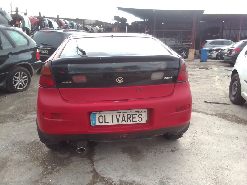 mazda 323 coupe del año 1996