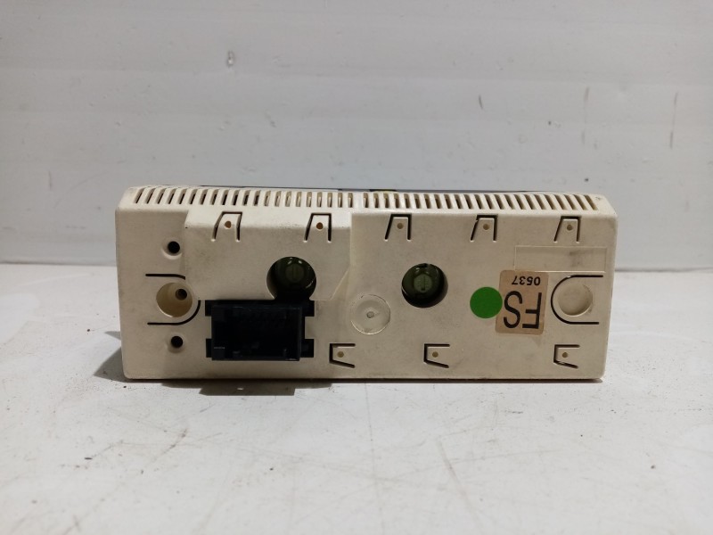 Recambio de pantalla multifuncion para opel astra g berlina referencia OEM IAM 24428043 002419386 98496