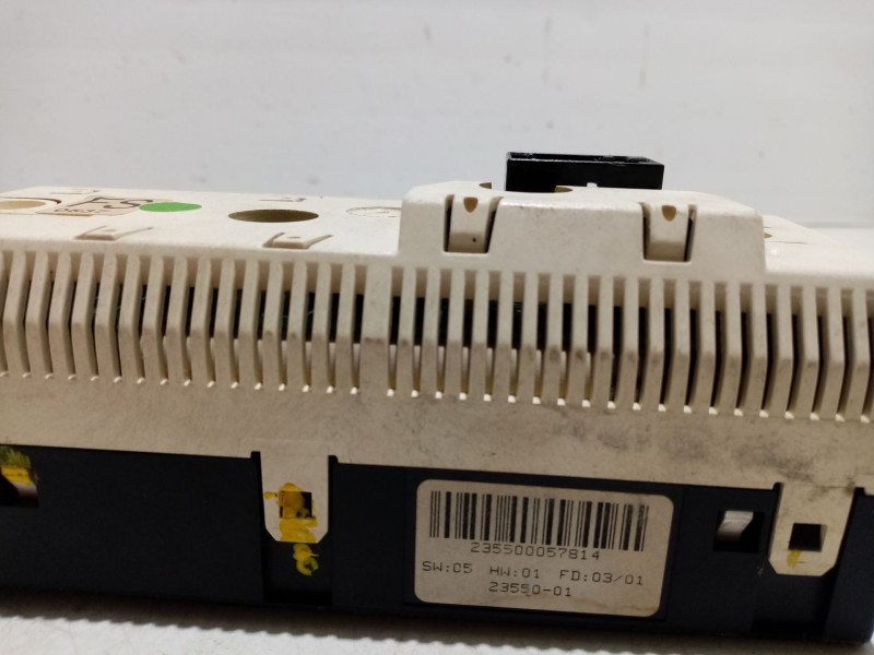 Recambio de pantalla multifuncion para opel astra g berlina referencia OEM IAM 24428043 002419386 98496