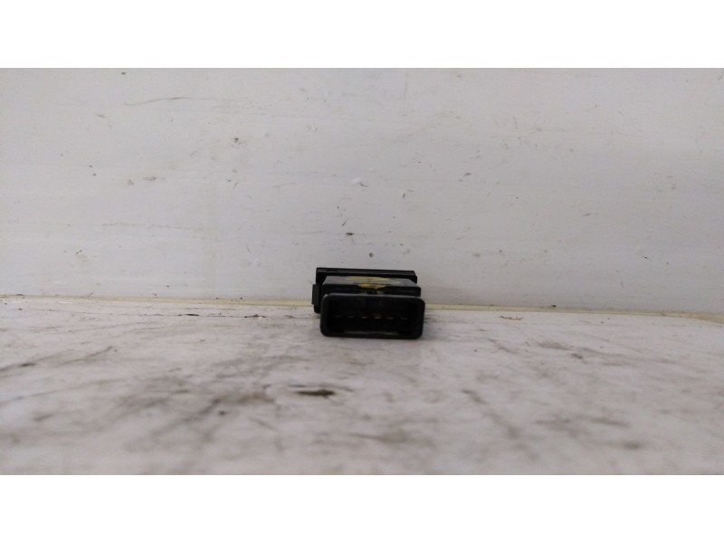 Recambio de pulsador antinieblas para kia picanto 1.0 cat referencia OEM IAM   