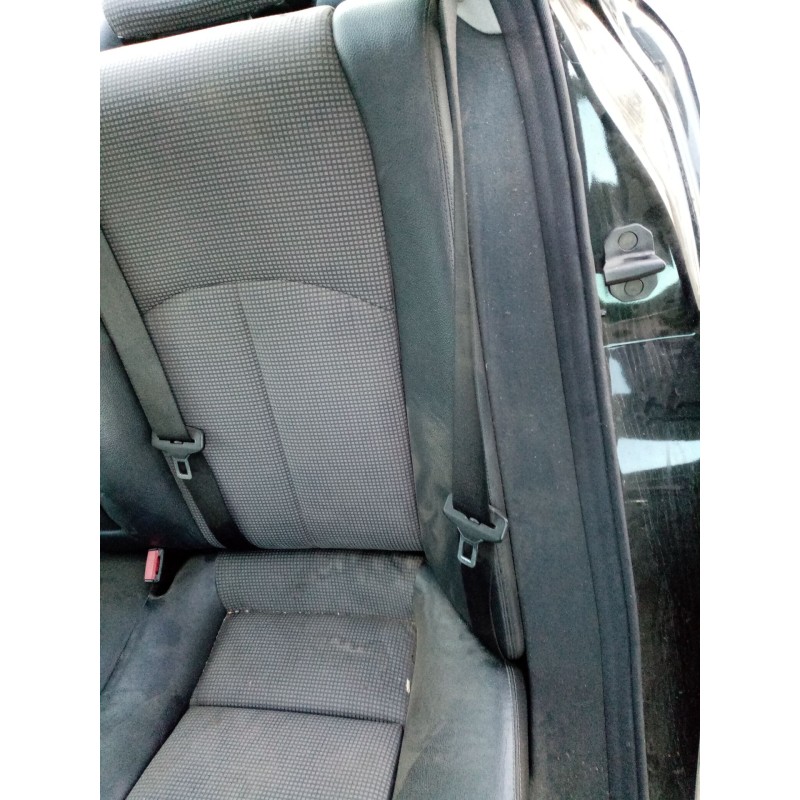 Recambio de cinturon seguridad trasero izquierdo para mercedes-benz clase e (w211) berlina 2.7 cdi cat referencia OEM IAM A21186