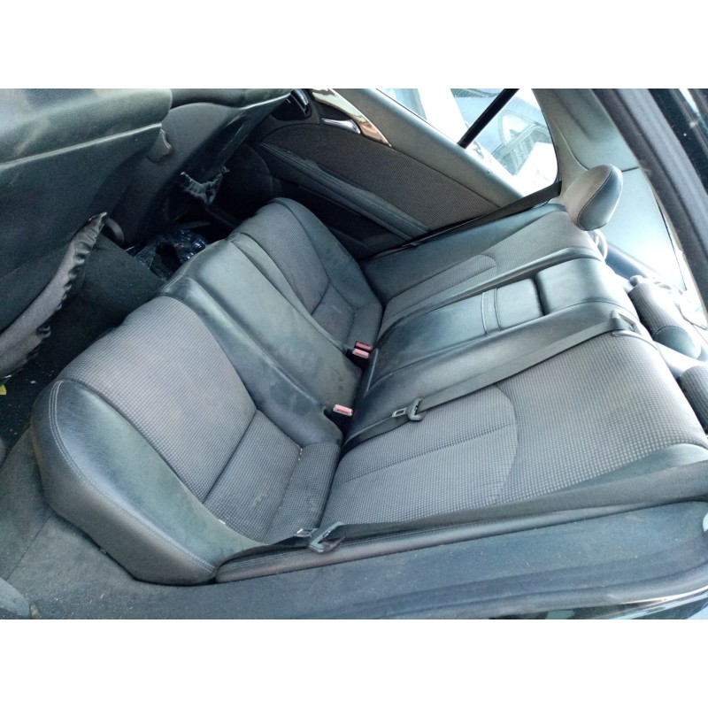 Recambio de asientos traseros para mercedes-benz clase e (w211) berlina 2.7 cdi cat referencia OEM IAM   