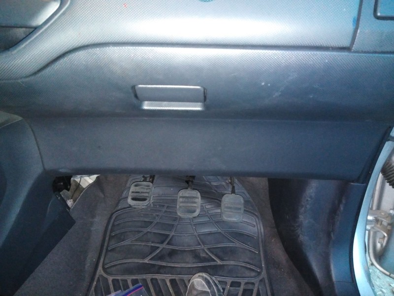 Recambio de guantera para toyota auris referencia OEM IAM 5555202130  