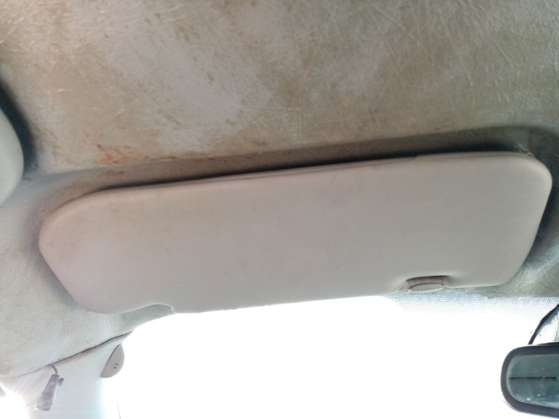 Recambio de parasol izquierdo para nissan primera berlina (p12) referencia OEM IAM   