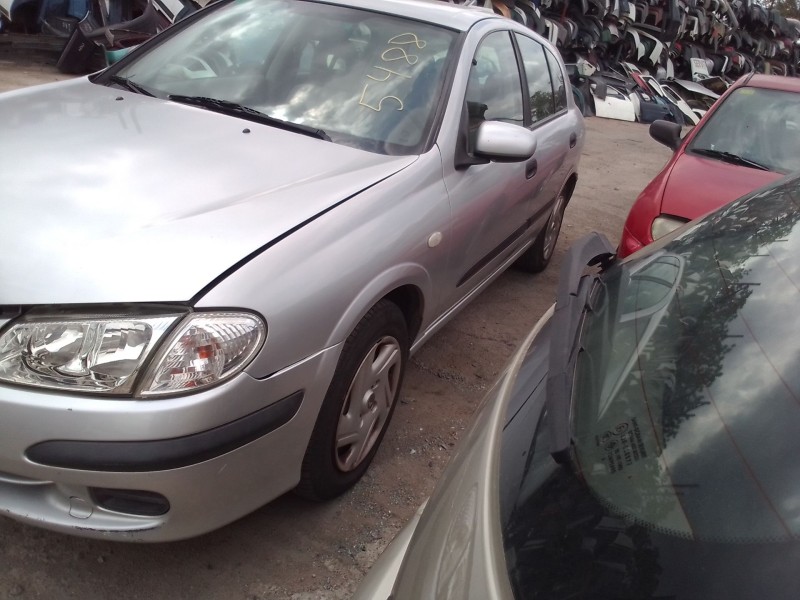 nissan almera ii (n16) del año 2000