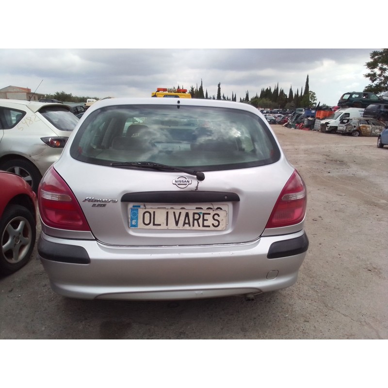 nissan almera ii (n16) del año 2000