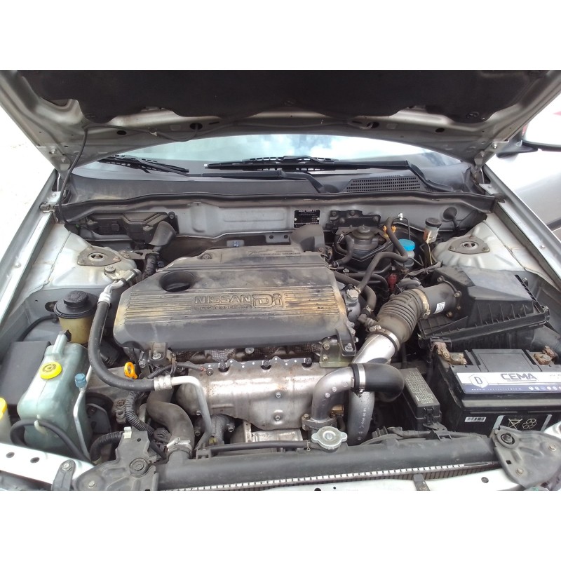 nissan almera ii (n16) del año 2000