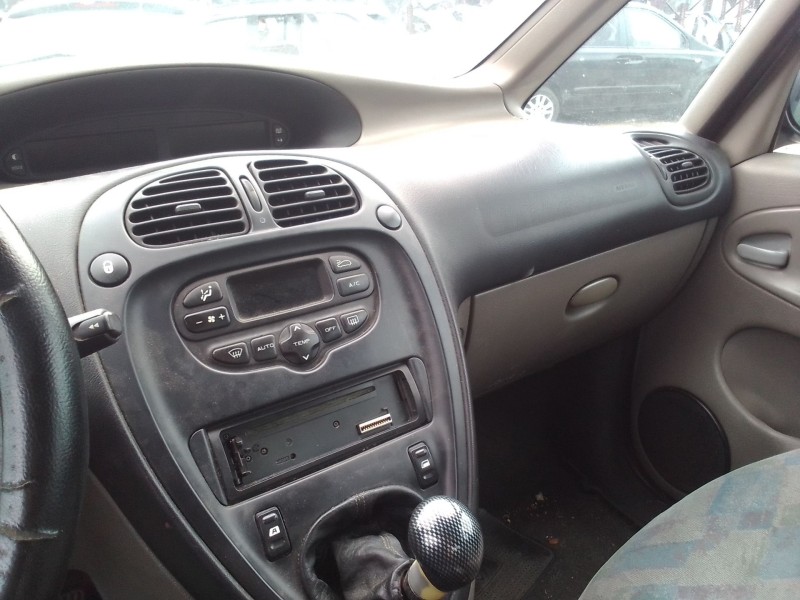 citroën xsara picasso del año 2001