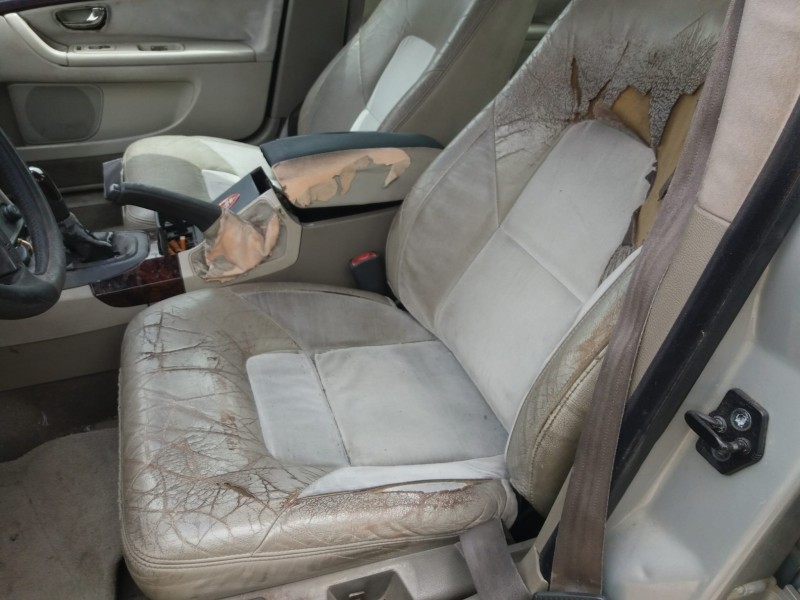 volvo s80 berlina del año 2001