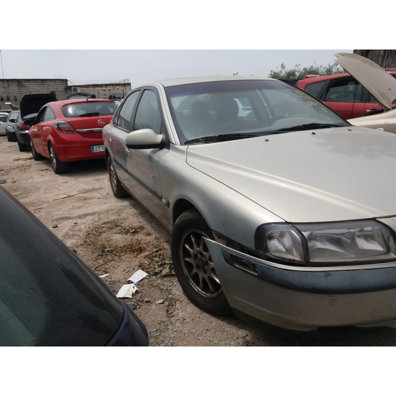 volvo s80 berlina del año 2001