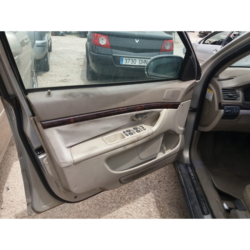 volvo s80 berlina del año 2001