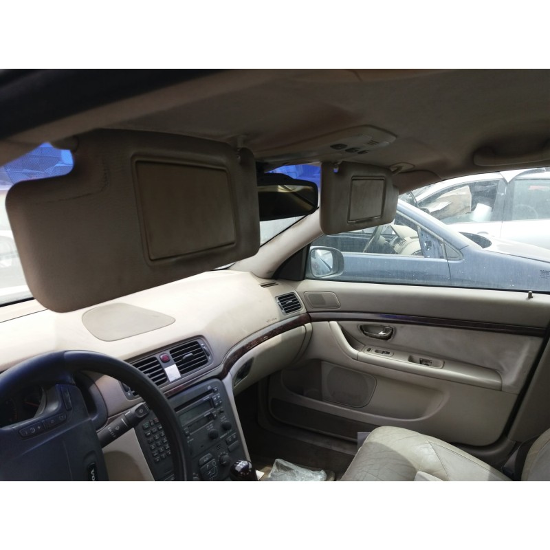 volvo s80 berlina del año 2001