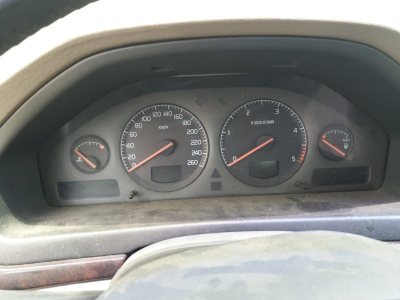 volvo s80 berlina del año 2001