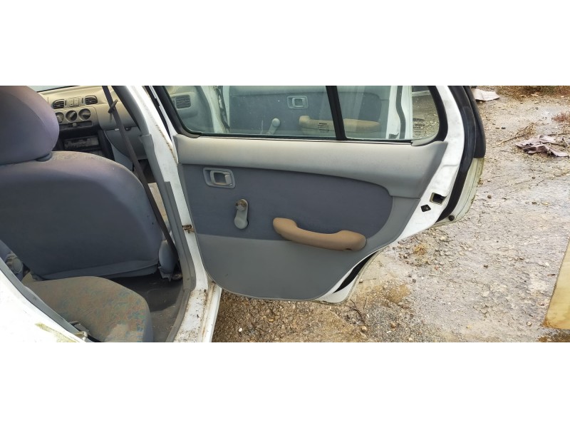 nissan micra (k11) del año 1998