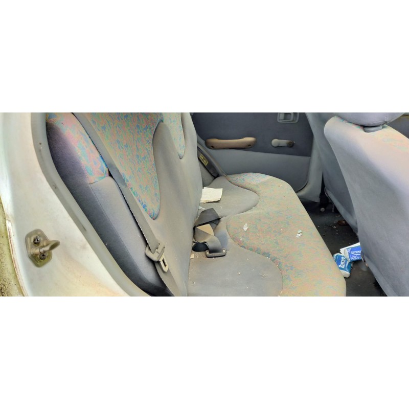 nissan micra (k11) del año 1998