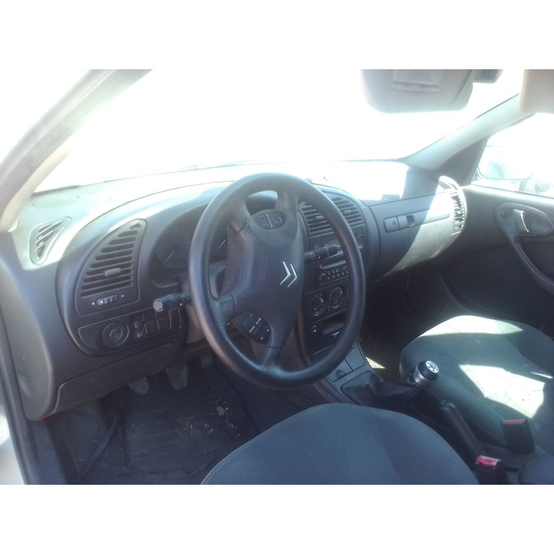 citroën xsara berlina del año 2001