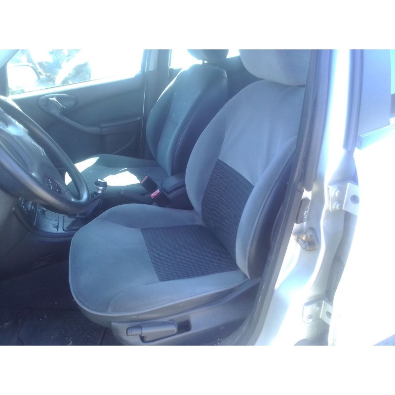 citroën xsara berlina del año 2001