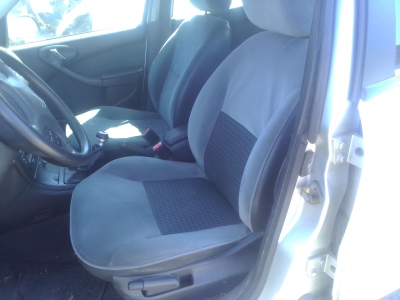 citroën xsara berlina del año 2001