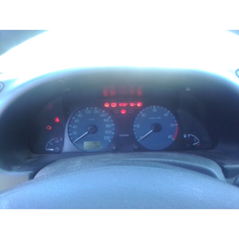 citroën xsara berlina del año 2001