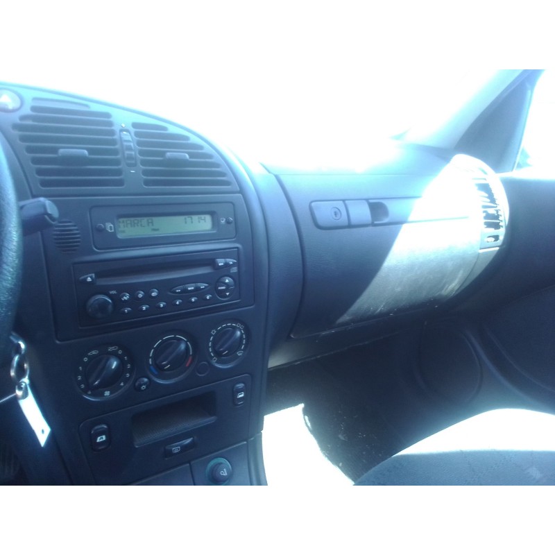 citroën xsara berlina del año 2001