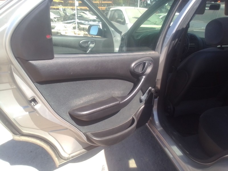 citroën xsara berlina del año 2001