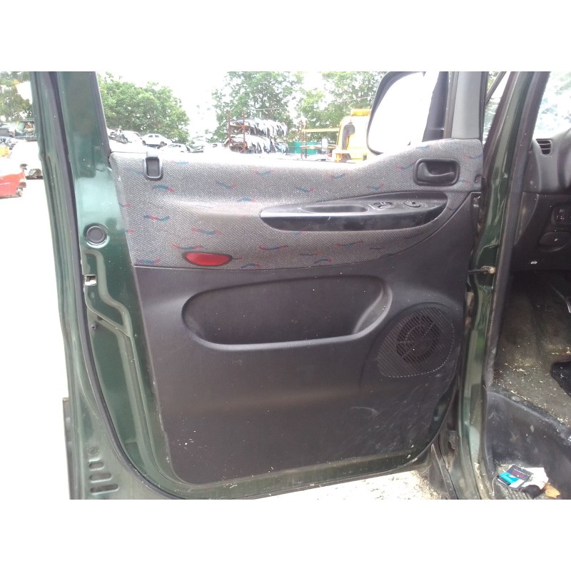 hyundai h-1 / starex autobús (a1) del año 2000