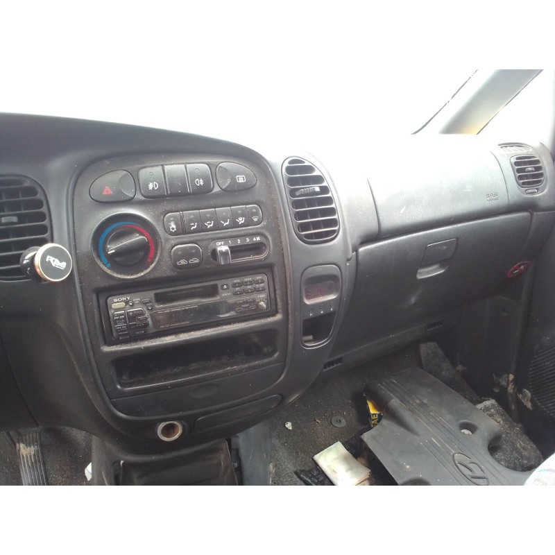 hyundai h-1 / starex autobús (a1) del año 2000
