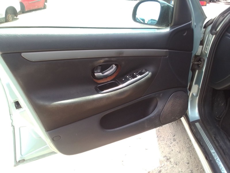 peugeot 406 (8b) del año 2004