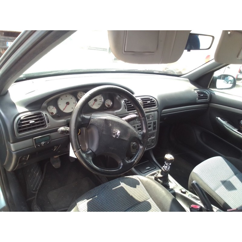 peugeot 406 (8b) del año 2004