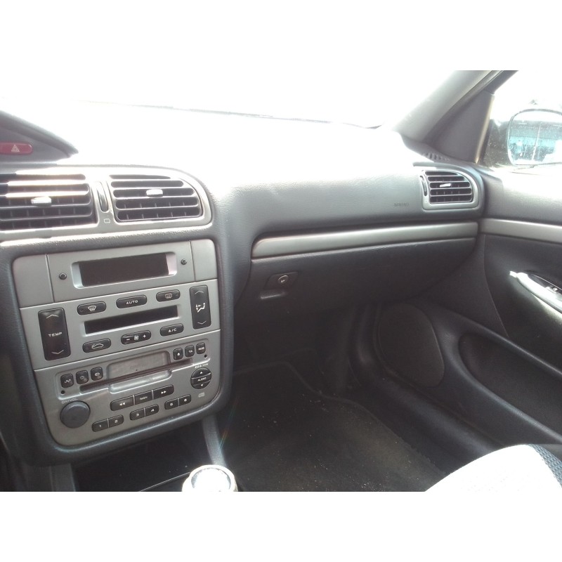 peugeot 406 (8b) del año 2004