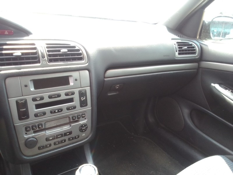 peugeot 406 (8b) del año 2004